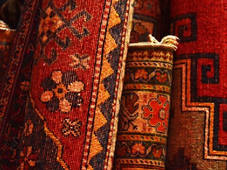 Examine the meaning and concept of patterns on carpets